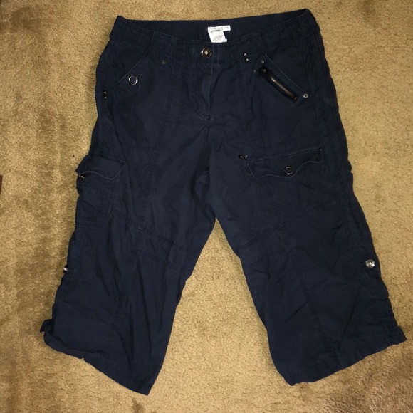 navy blue cargo capris